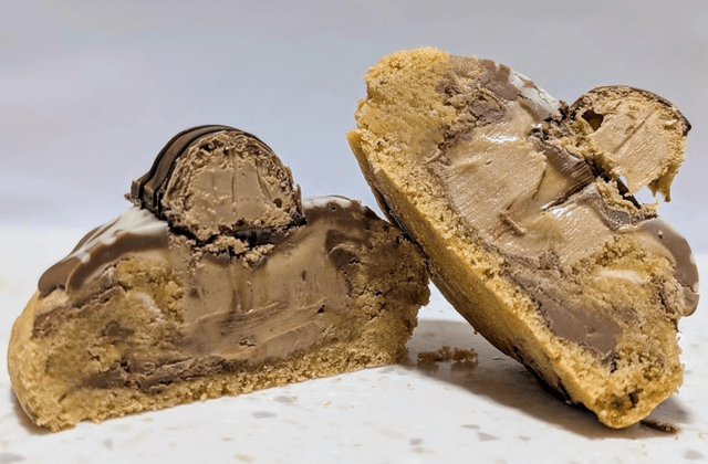 Kinder Bueno stuffed cookie
